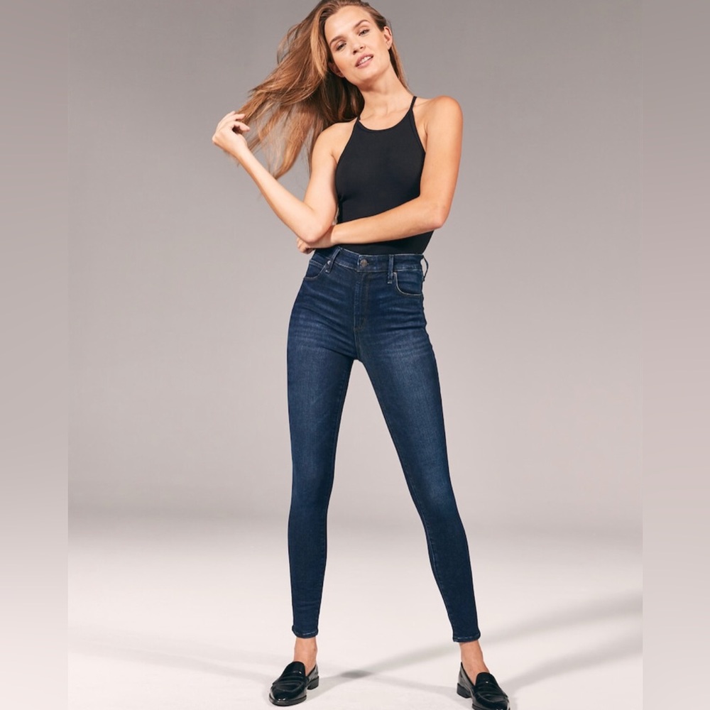 NWT High Rise Super Skinny Jeans